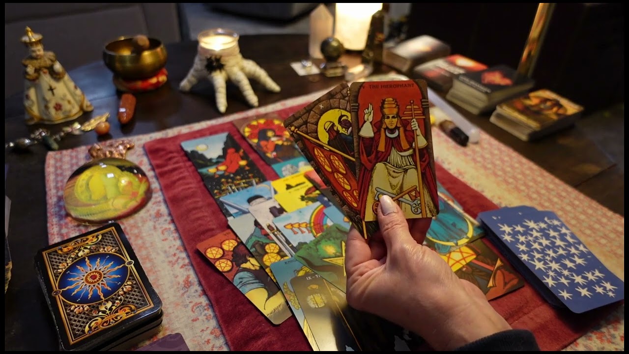 CANCER💞🏃🏽Here They Come Running Back To You🏃🏽 Showing Up At Your Door. Rebound Vibes. TAROT