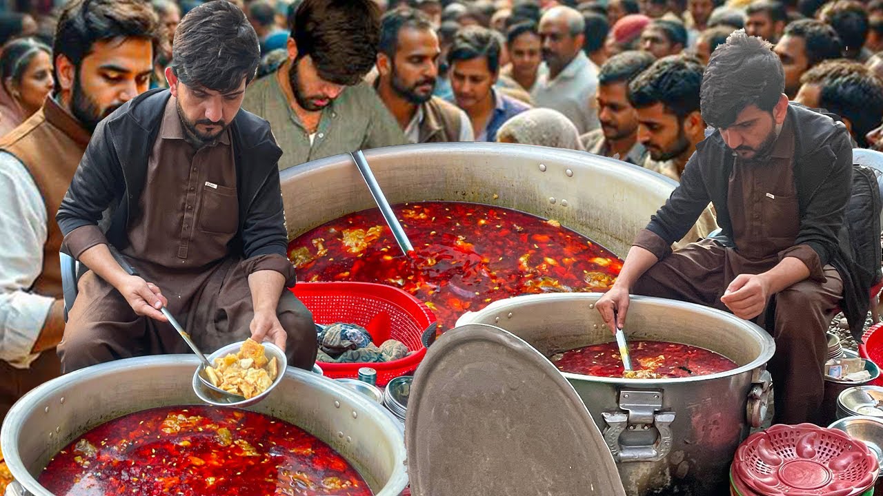 FAMOUS DESI ROAD SIDE CHEAP BREAKFAST - HANDSOME MAN SELLING SIRI PAYE | MORNING NASHTA