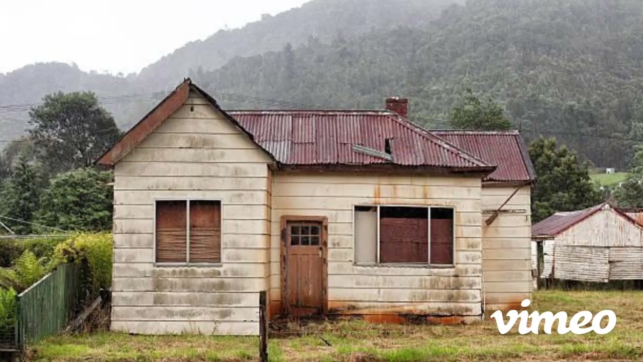 Jonnie Russell | Shutters and Boards