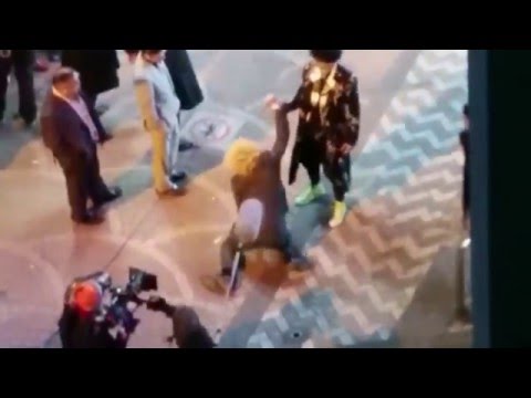 殴られる「綾野剛」！映画「新宿スワン2」 八王子ロケ本番 2016.2.10 take2