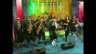 CHICOS DE BARRIO EN MQB   EL NIDO Y SOLA Y TRISTE