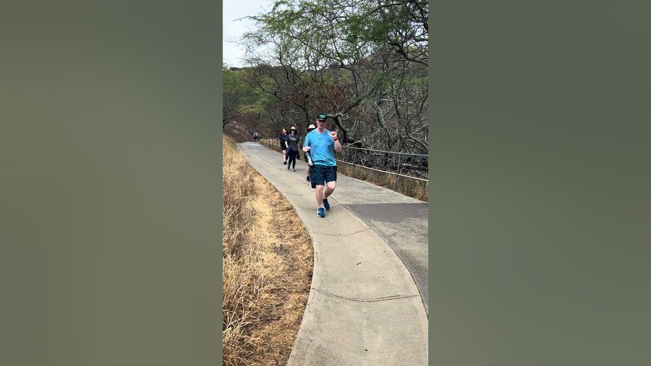walnut-high-blue-thunder-diamond-head-hike-finish-youtube