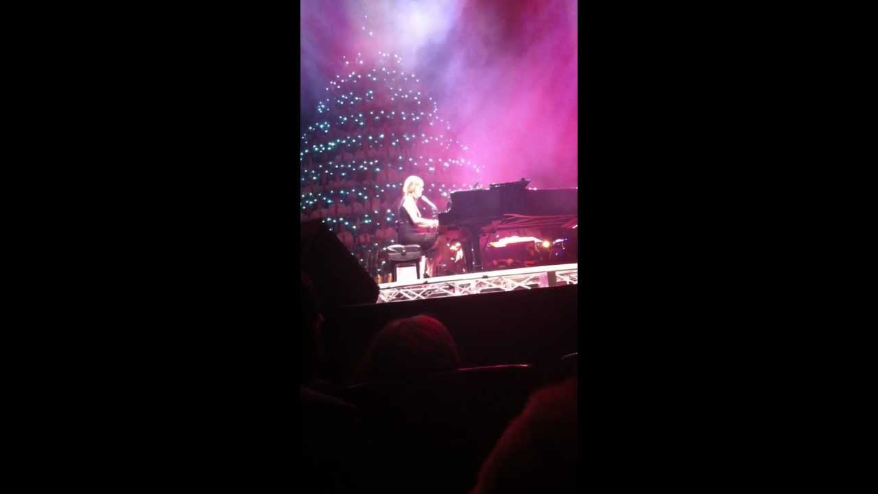 Kennedy Miller solo at the Edmonton Singing Christmas Tree/12 YouTube