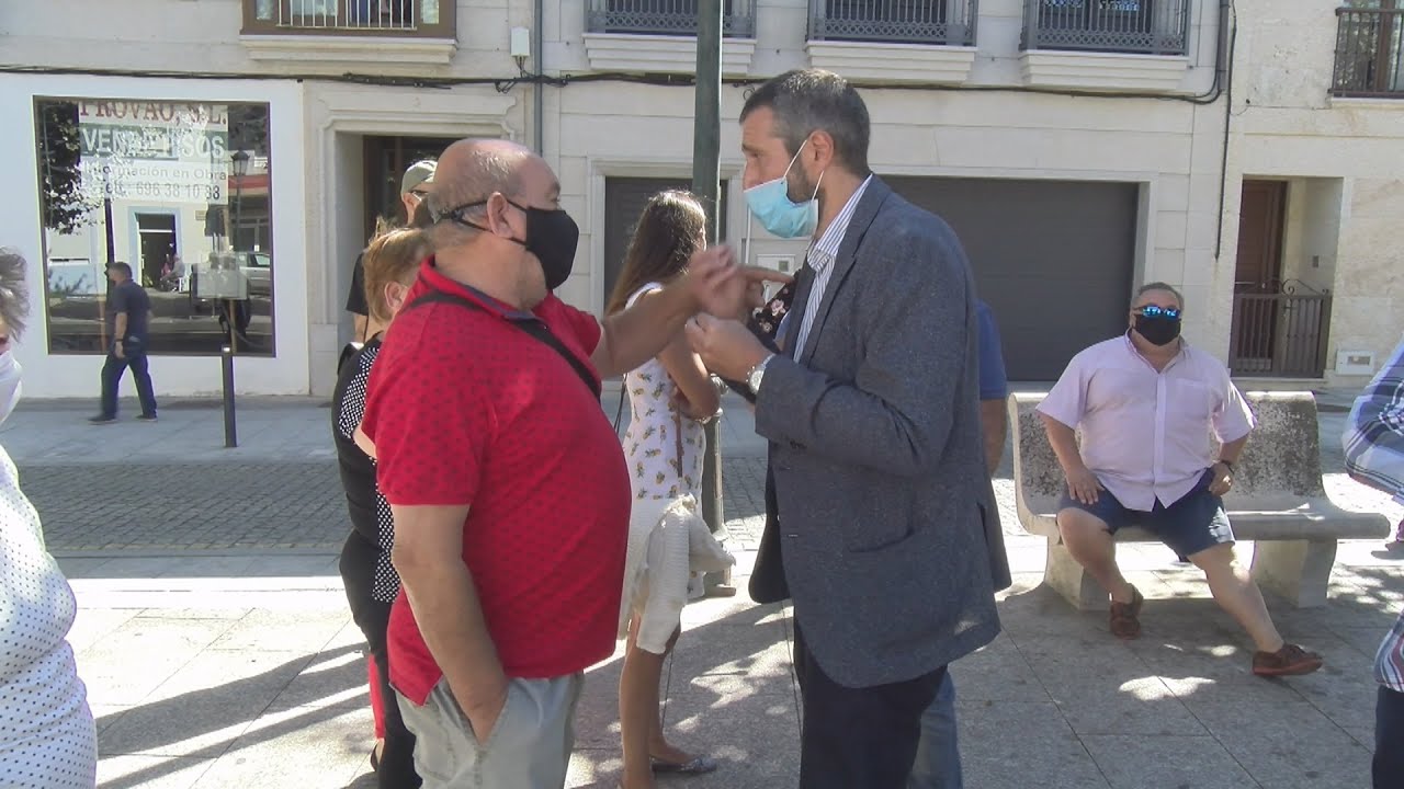 Vilaxoán divídese ás portas das Revenidas polo medo ao coronavirus