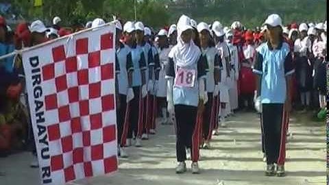 BIAK lOMBA GERAK JALAN SD SMP HUT RI 69