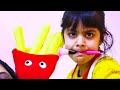 KatyCutie pretend play stories with Mom and sister Ashu