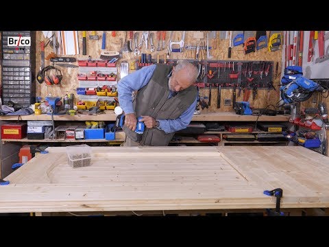 Fabriquer une porte en bois massif - Tuto brico avec Robert