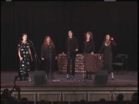 2004 Chicago Maritime Festival - The Johnson Girls - Round the Corn