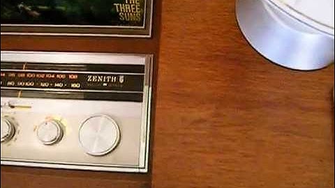 Zenith Stereo Console