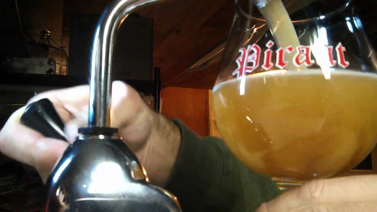 Draught Pale Ale from a Rocket hand pump - YouTube Draught Pale Ale from a Rocket hand pump - YouTube