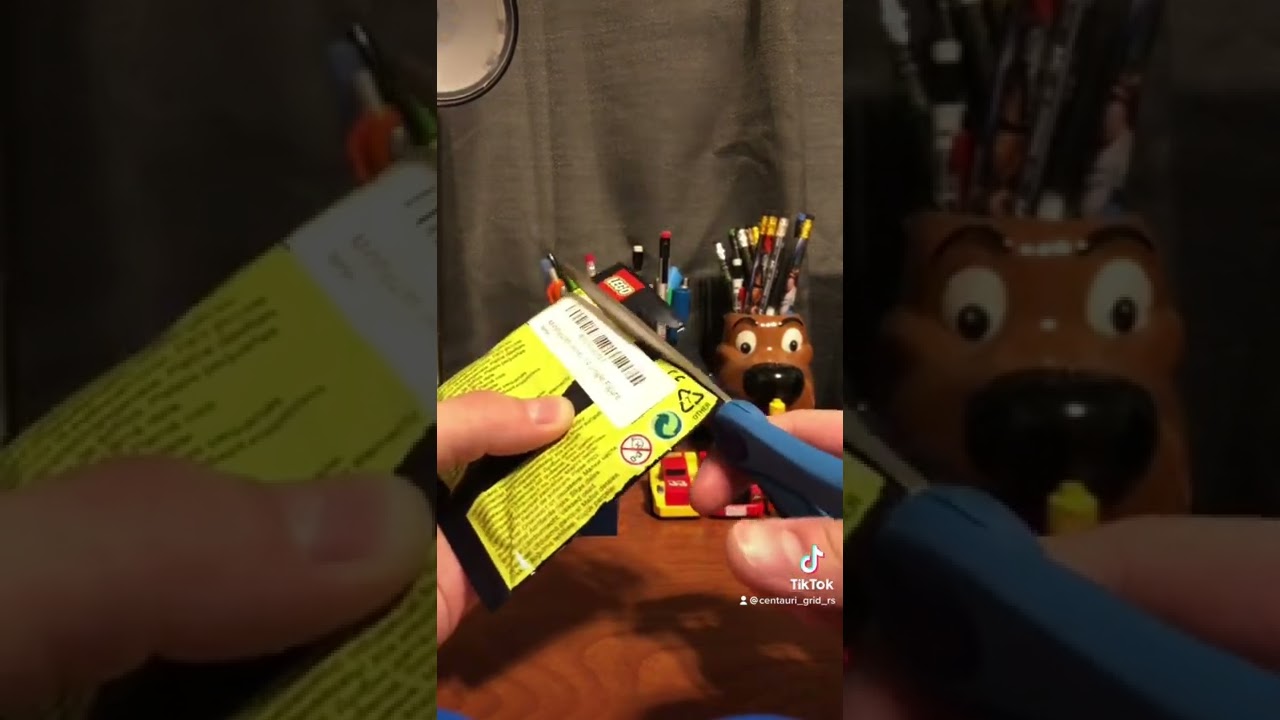 Lego collectible minifigures series 14- Monsters (Blind bag opening)