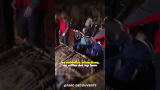 Elle A Eu La Peur De Sa Vie Dans Une Attraction Resimi