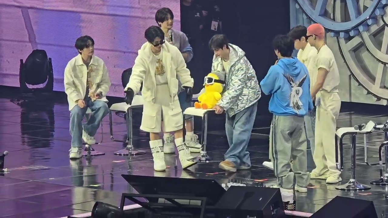 250216 스트레이키즈 5th 팬미팅 07 한지성 황현진 말하자면 뽁아리도 함께