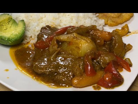 Puerto Rican Bistec/Biftec en Salsa | Bistec Guisado | Stewed Cubed Steak