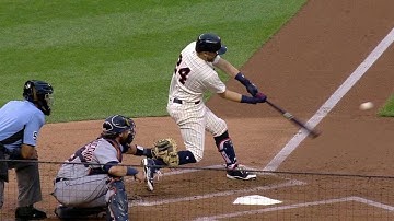 DET@MIN: Plouffe puts Twins on board with RBI single