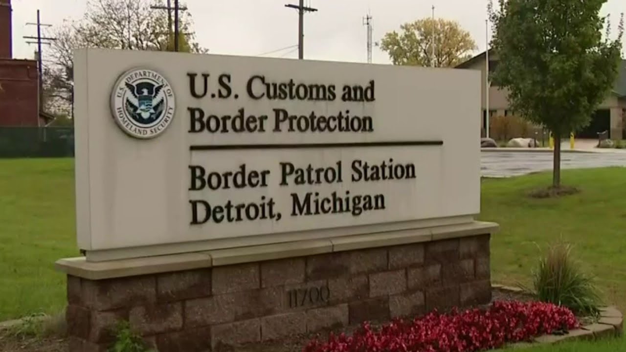 Convicted sex offender arrested by Detroit Border Patrol agents - YouTube