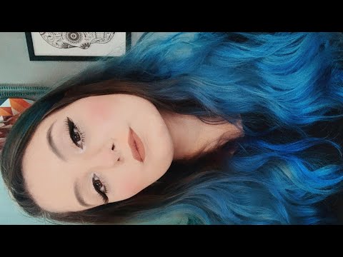 PINTANDO CABELO DE AZUL EM CASA