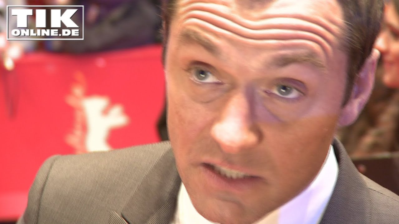 Is he really sexy?! Jude Law at Berlinale Film Festival - GENIUS Movie Premiere