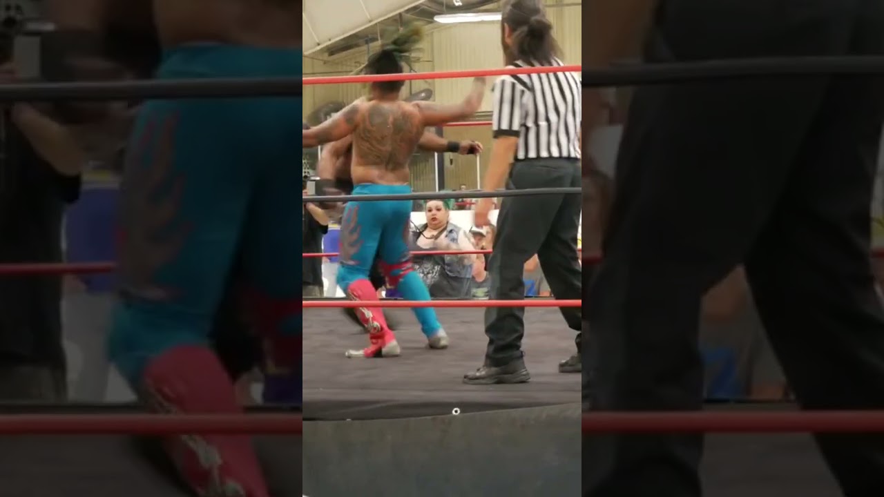 MM3 executes a wind scar against Jack Price at XICW in Lincoln Park, MI