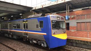 (4K)台鐵2120次 EMU700型區間車 七堵站出站