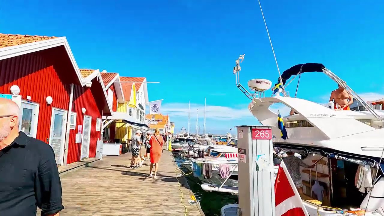Smögen  walk on a sunny day on the pier 4k