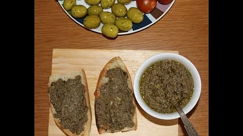 Из обычных ОЛИВОК итальянцы готовят оливковый паштет или Pate di olive. Просто и супервкусно!