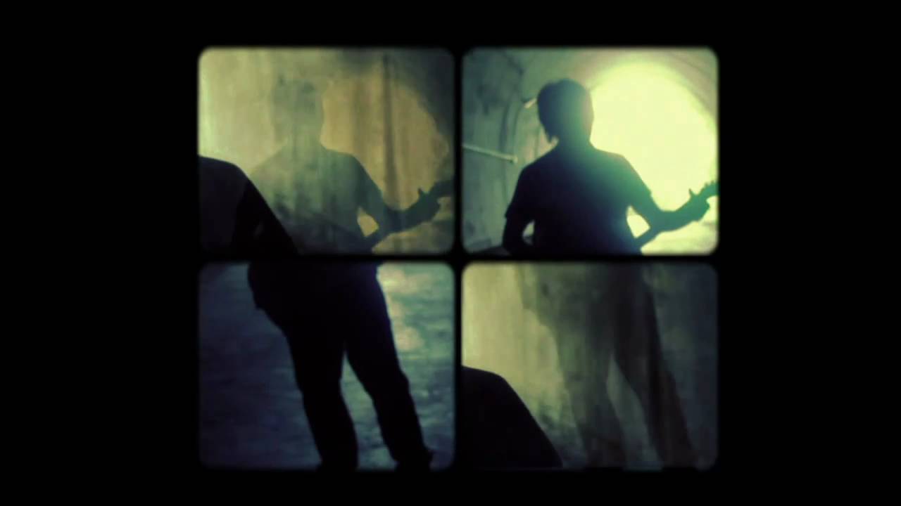 Monkey Pilot 猴子飛行員 完整版MV "1998" auf YouTube ansehen Monkey Pilot 猴子飛行員 完整版MV "1998" auf YouTube ansehen