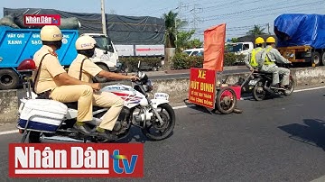 Hút đinh trên quốc lộ bảo đảm an toàn giao thông dịp nghỉ lễ