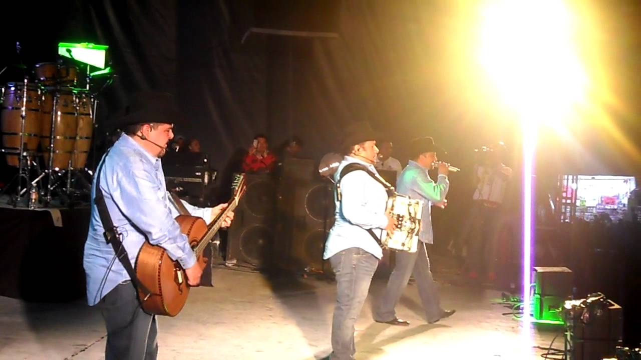 Pesado, No Te la Vas a Acabar, FENAPO 2012. Vamonos Pa El Baile. camera iphone 8 plus apk