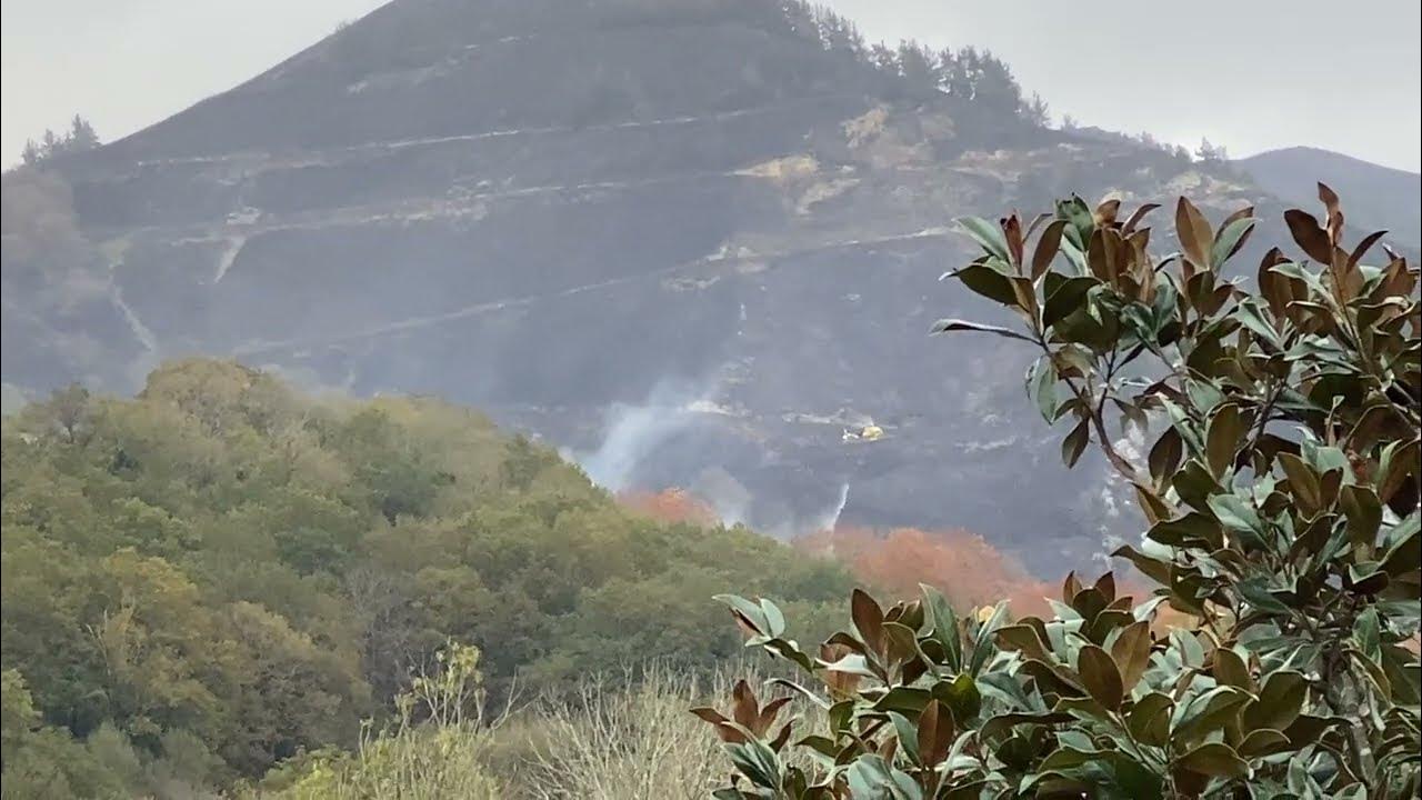 Incendio que se reactivó en Cangas de Onís YouTube