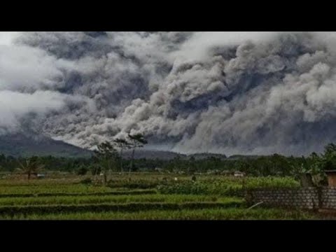 วีดีโอ: ภูเขาไฟเมรุ