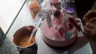 Make A Princess Birthday Cake Sitting Next To The Rainbow. Bánh Kem Công Chúa Ngồi Bên Cầu Vồng