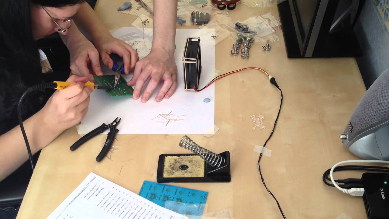 Nina building a Synthacon style filter