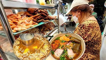 Chui Hẻm Ăn Tô Bún Mắm Heo Quay Da Giòn Siêu Ngon, Một Tuần Chỉ Bán Một Ngày Lúc Nào Cũng Đông Khách