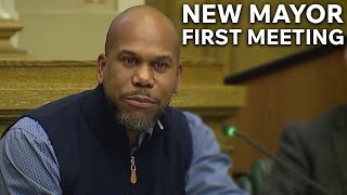 Derrick McDowell has first city council meeting as mayor
