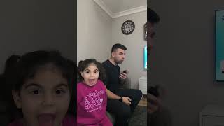 Sınıfta Biri Parfüm Sıkınca