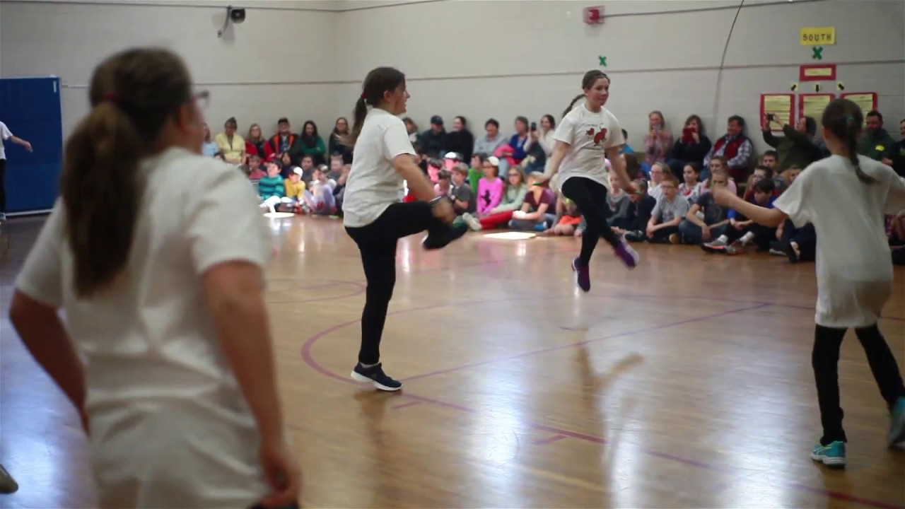 Conway Grammar School jump rope show - YouTube