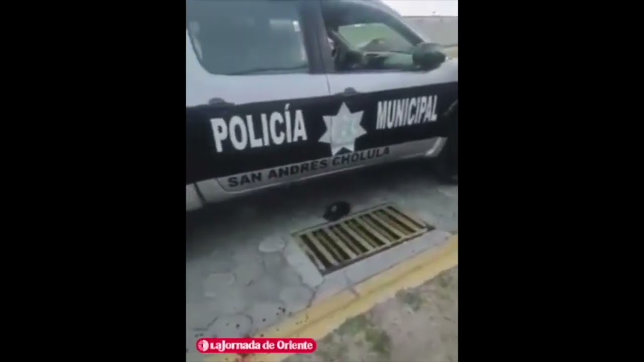 Un hombre identificado como Oscar N. golpeó en el rostro a una mujer policía de San Pedro Cholula