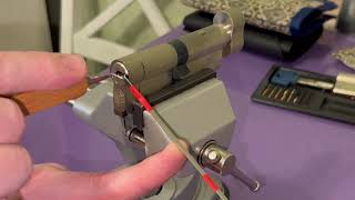 Opening a lock Hard Lock 9pin + slaiders. Вскрытие цилиндра Hard Lock 9 пинов + слайдера.