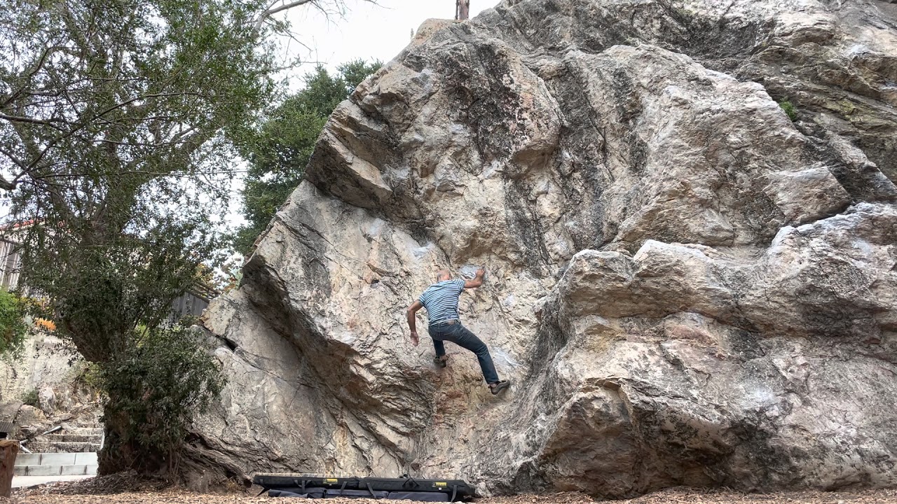 Center Overhang - V3/4 - Indian Rock, Berkeley