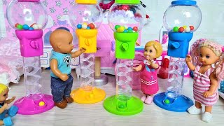 I STOLE A CANDY MACHINE FROM THE STORE! Katya and Max funny family funny dolls TV series Darinelka