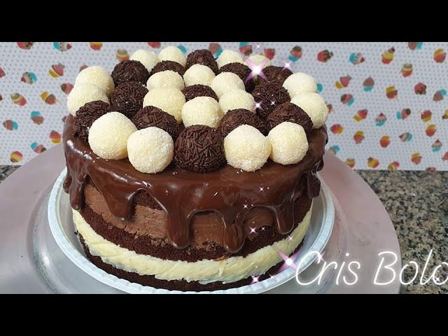 bolo de 20cm com recheio de brigadeiro tema roblox oq vcs acharam