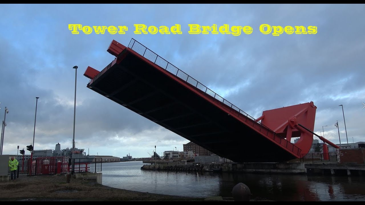 Turret Rd Bridge Tower Road bridge Birkenhead Opens for a ship. - YouTube