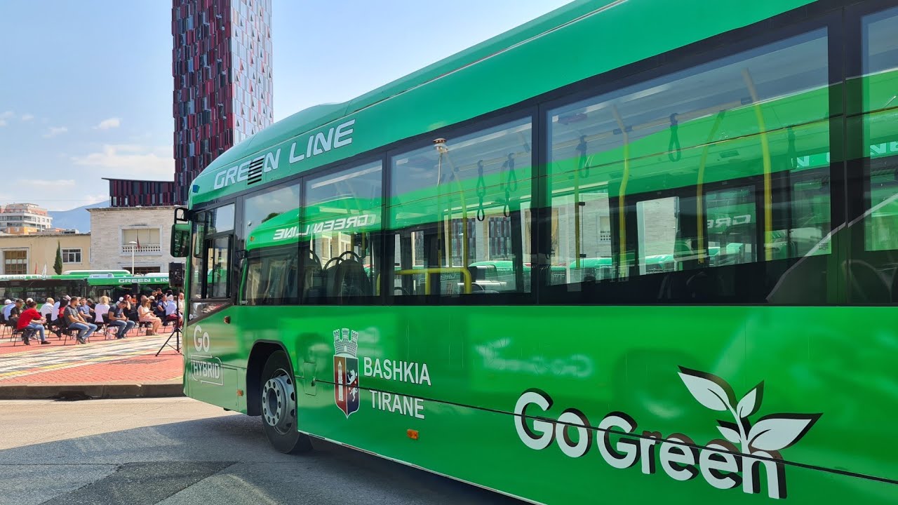 Linja e gjelber e Tiranes. Autobuzet me bateri qe nuk ndotin ambientin - YouTube