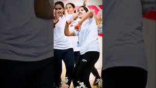 Neet clc cossing dance girls trending subscribe now