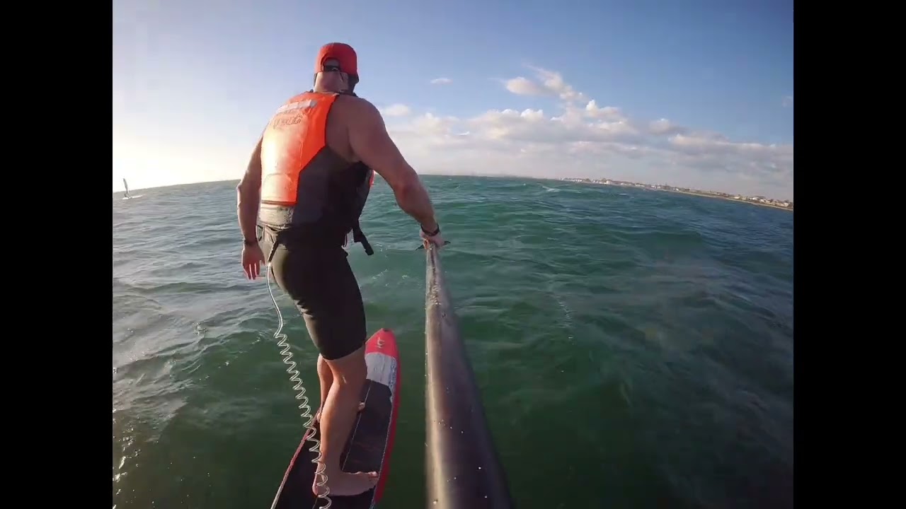 25kn S,SW on Port Phillip Bay. KT8.10 C2 Hollow, CODE860R