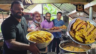 ളാക്കാട്ടൂരിലെ നാടൻ രുചികൾ | Lakkattoor special Dosa, Parotta, Pazhampori, Parippuvada | Kerala Food