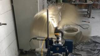 Dynamic balancing inboard propeller