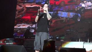 EMINEM 2011 - Shday is talking to the crowd - LIVE - HD 1080p