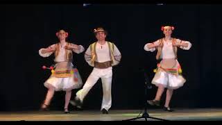 WEST UKRAINIAN FOLK TAP DANCE  CARPATHIAN MELODIES   TRIO KONSTANTINA